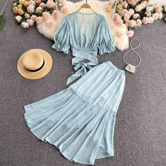 Sexy Polka Dot Chiffon Elegant Flare Sleeve Short Tops And Skirt - Picture 5 of 9